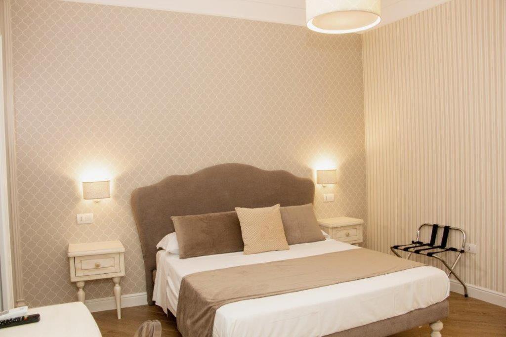 Florita Napoli Hotel Buitenkant foto