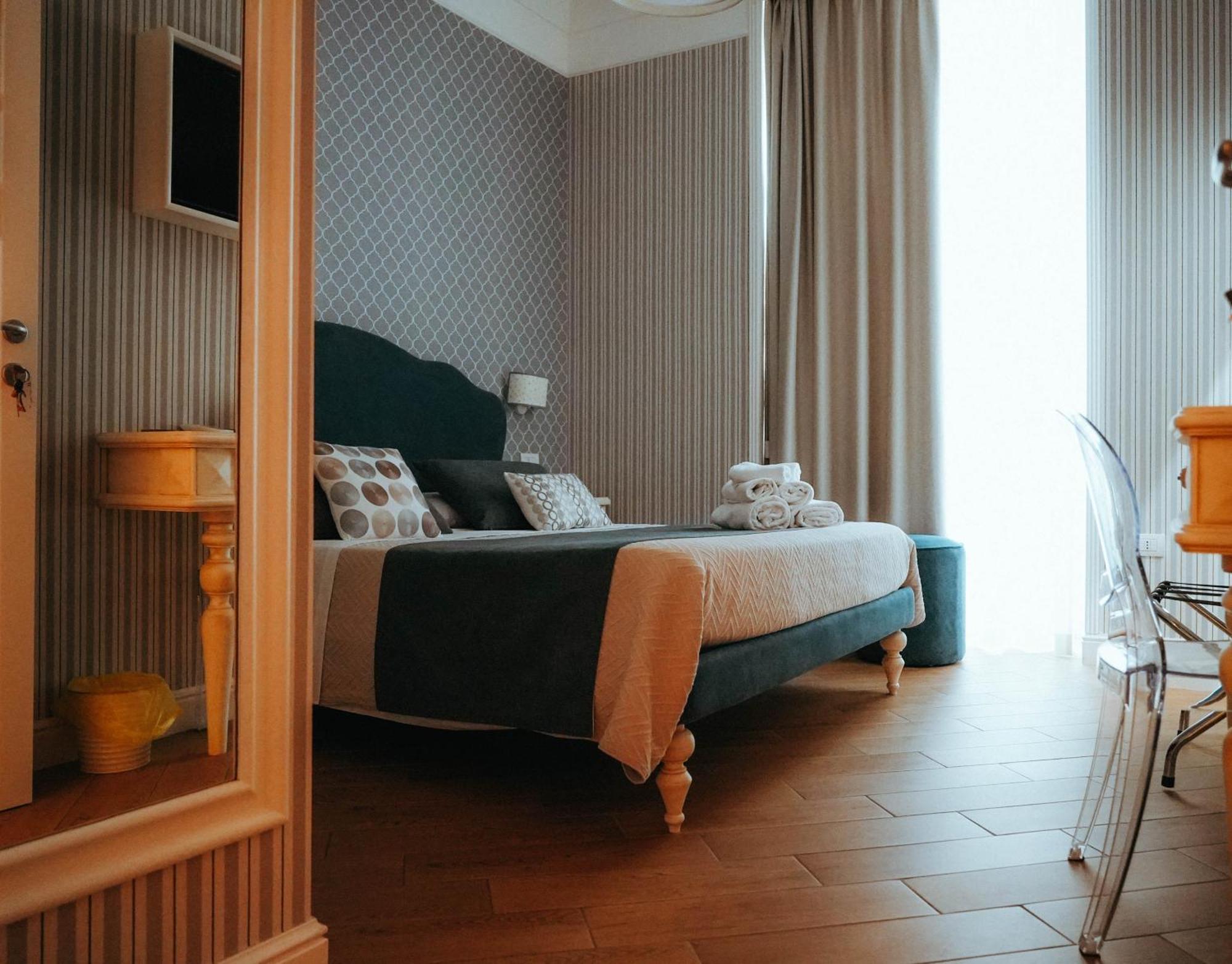 Florita Napoli Hotel Buitenkant foto