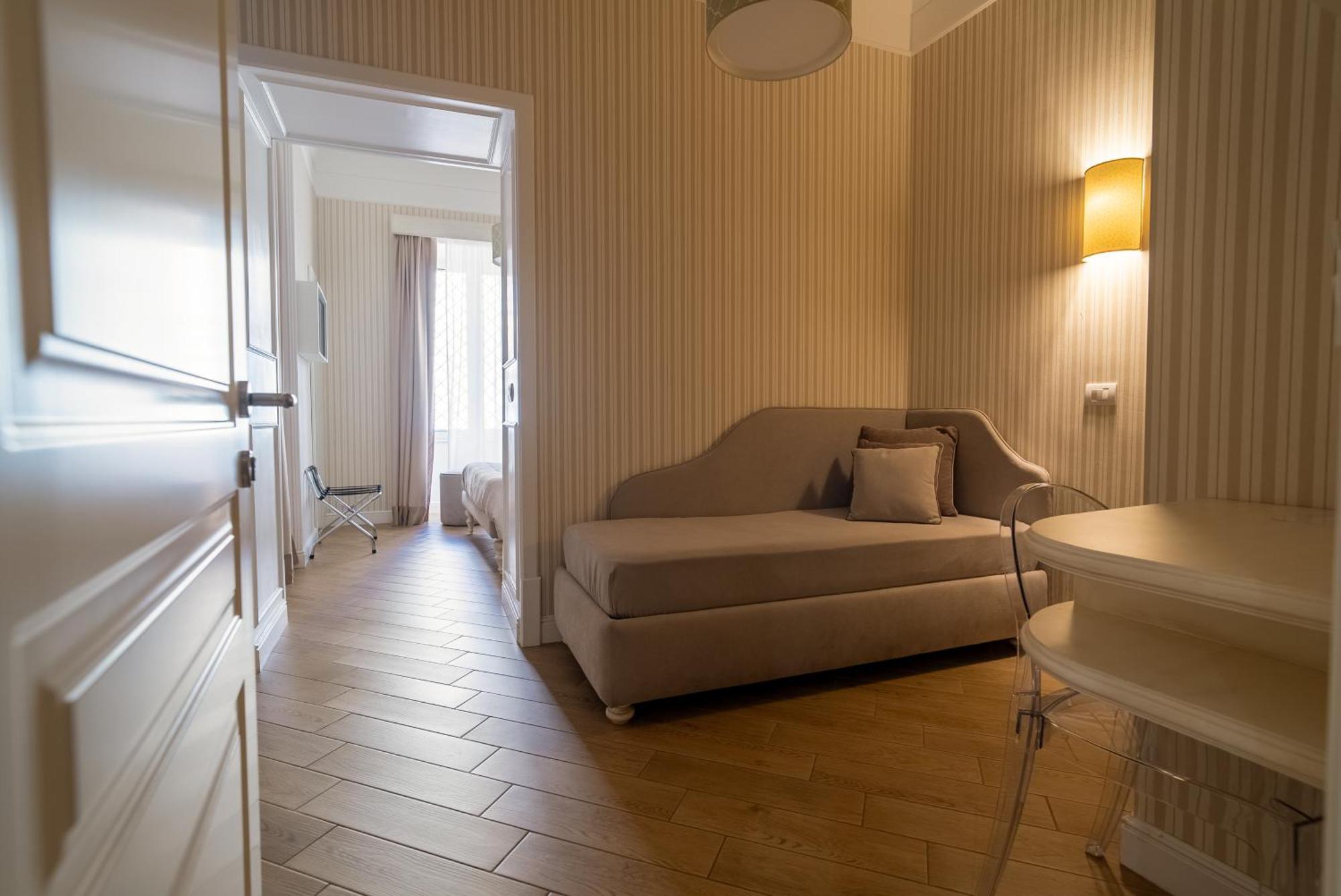 Florita Napoli Hotel Buitenkant foto